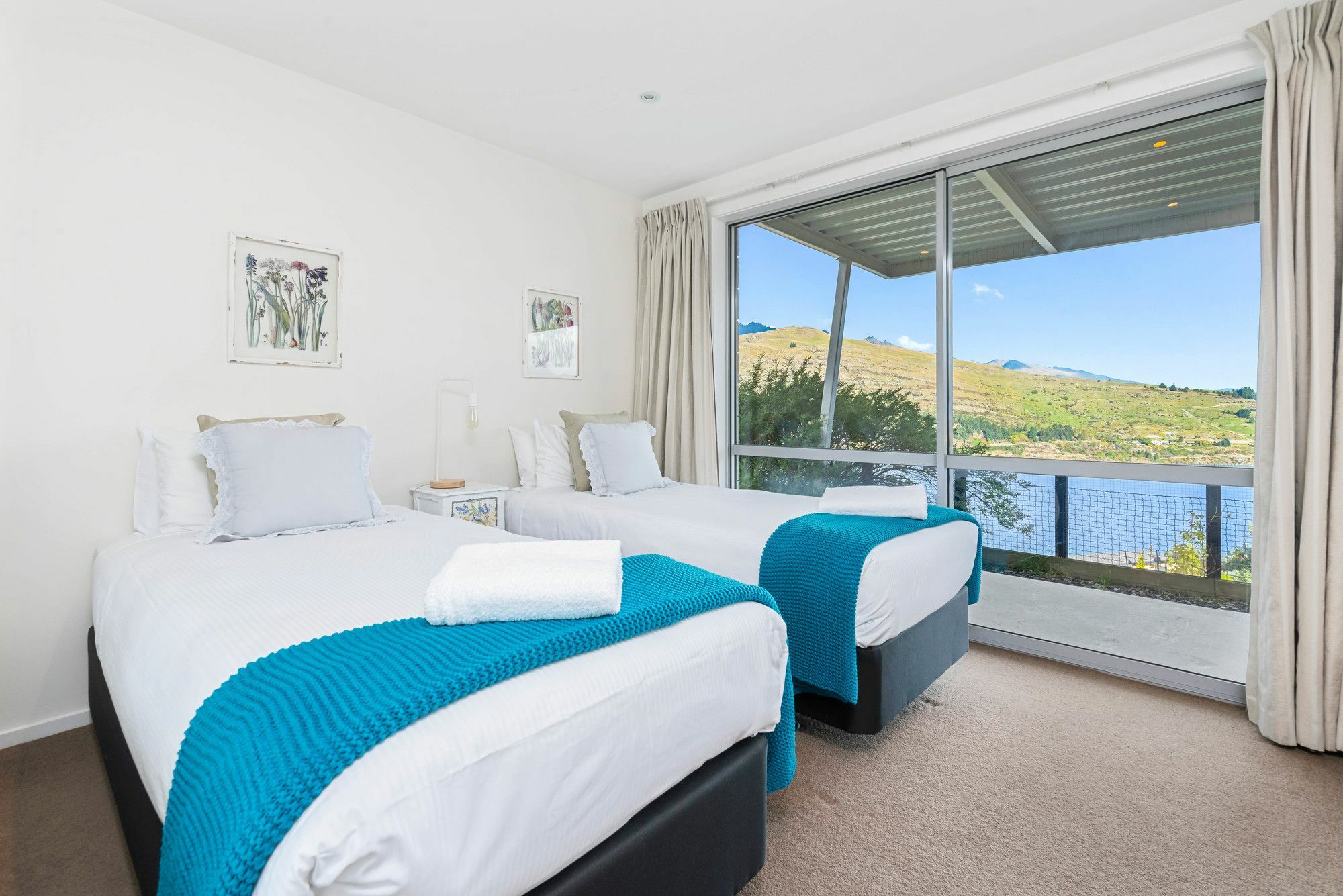 Contemporary Hilltop Abode Queenstown Exterior photo