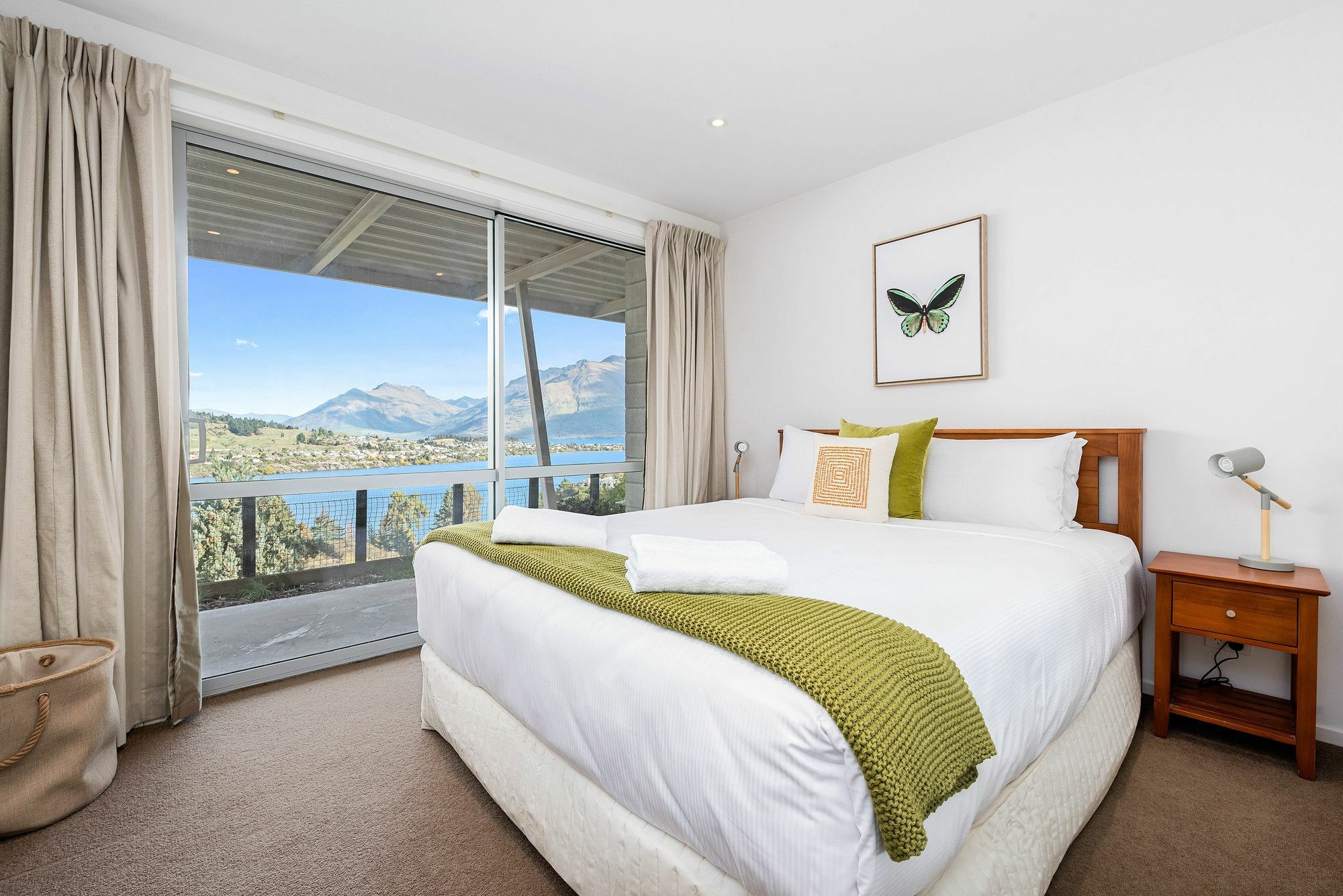 Contemporary Hilltop Abode Queenstown Exterior photo