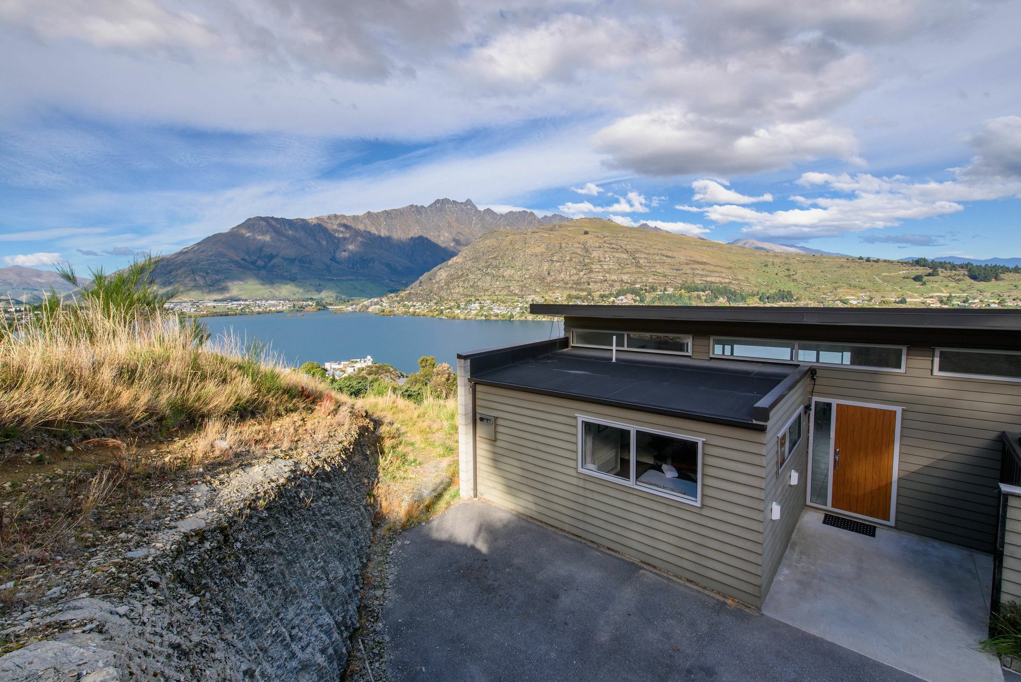 Contemporary Hilltop Abode Queenstown Exterior photo